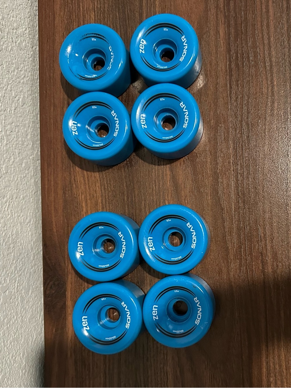Riedell R3 Quad Roller Skate - Picture 9 of 16